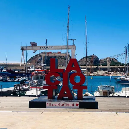 Vue La Ciotat: Duplex Proche Du Vieux Port Apartment La Ciotat